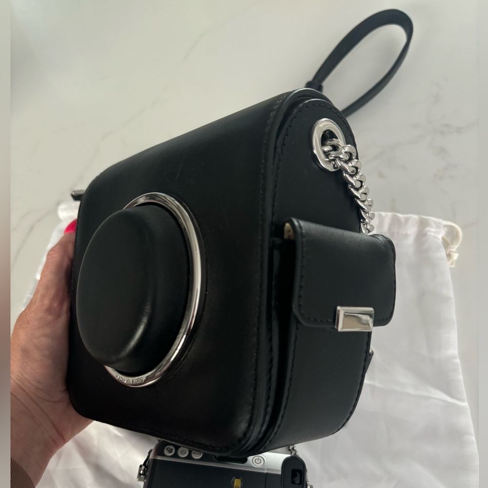 Michael Kors INSTAX BUNDLE - Camera Bag + mini70 Camera + B&W Film Pack - Picture 7 of 9